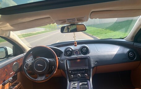 Jaguar XJ IV (X351), 2011 год, 2 000 000 рублей, 15 фотография