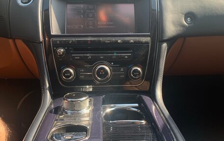 Jaguar XJ IV (X351), 2011 год, 2 000 000 рублей, 18 фотография