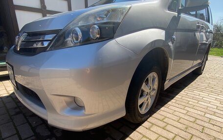 Toyota ISis I, 2014 год, 1 560 000 рублей, 11 фотография