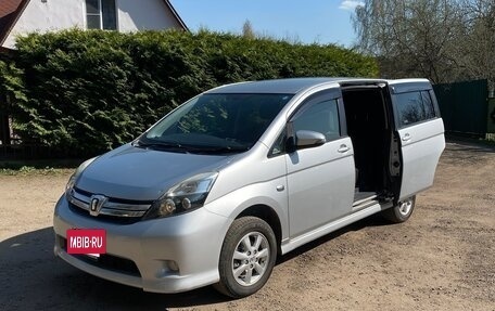 Toyota ISis I, 2014 год, 1 560 000 рублей, 5 фотография