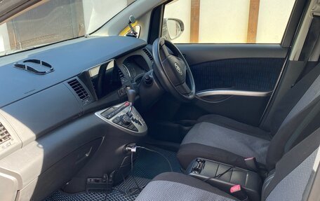 Toyota ISis I, 2014 год, 1 560 000 рублей, 18 фотография