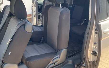 Toyota ISis I, 2014 год, 1 560 000 рублей, 26 фотография