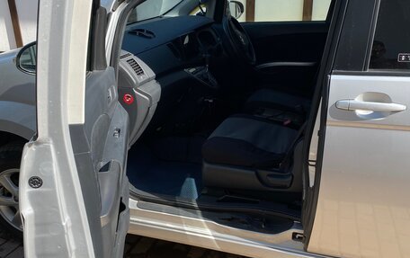 Toyota ISis I, 2014 год, 1 560 000 рублей, 29 фотография