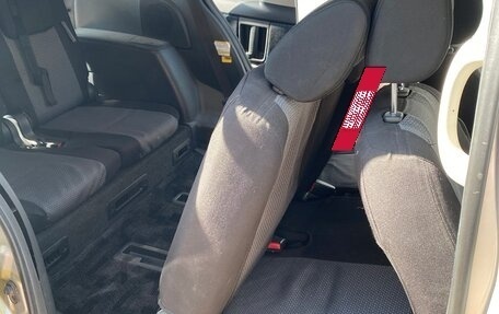 Toyota ISis I, 2014 год, 1 560 000 рублей, 25 фотография