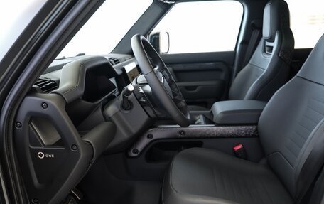 Land Rover Defender II, 2025 год, 31 300 000 рублей, 8 фотография
