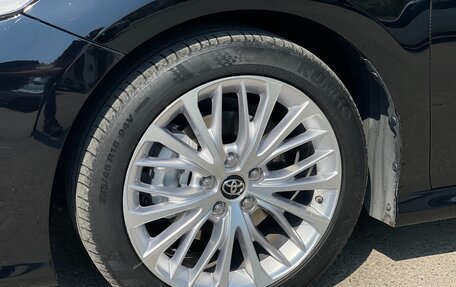 Toyota Camry, 2018 год, 2 950 000 рублей, 4 фотография