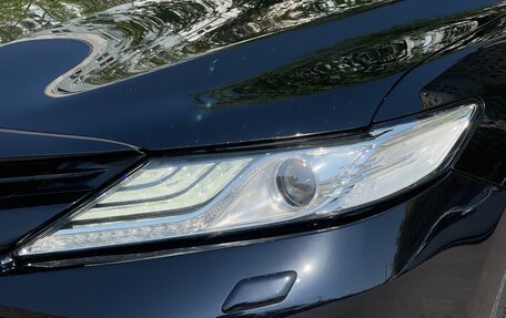Toyota Camry, 2018 год, 2 950 000 рублей, 3 фотография