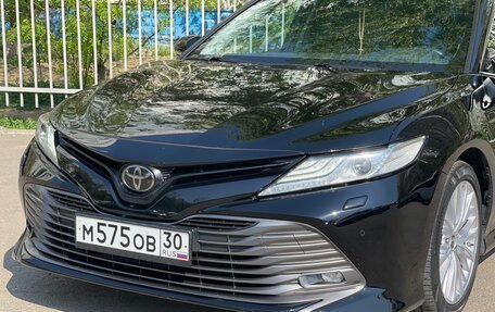 Toyota Camry, 2018 год, 2 950 000 рублей, 2 фотография