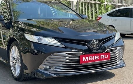 Toyota Camry, 2018 год, 2 950 000 рублей, 9 фотография