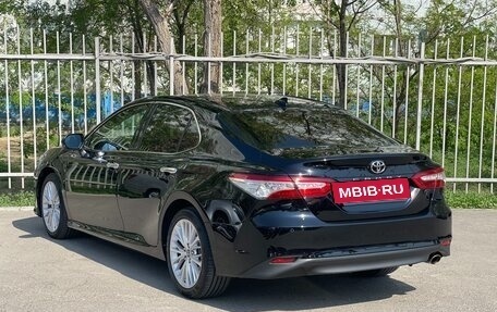 Toyota Camry, 2018 год, 2 950 000 рублей, 11 фотография