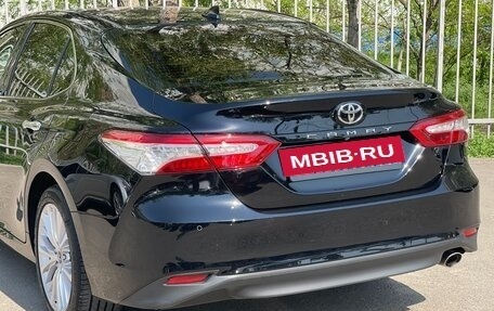 Toyota Camry, 2018 год, 2 950 000 рублей, 12 фотография