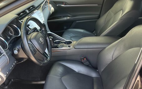 Toyota Camry, 2018 год, 2 950 000 рублей, 17 фотография