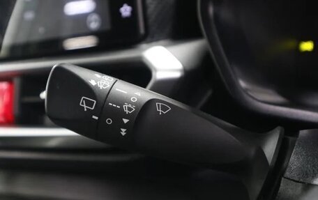 Toyota Raize I, 2021 год, 1 103 000 рублей, 22 фотография