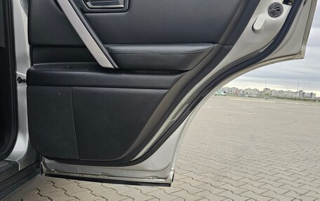 Infiniti FX I, 2003 год, 950 000 рублей, 14 фотография