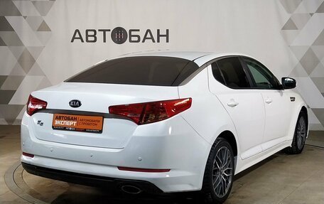 KIA K5 I рестайлинг, 2012 год, 869 000 рублей, 3 фотография