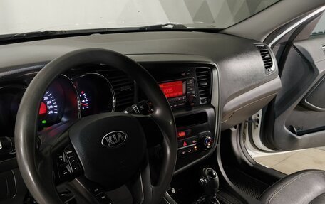 KIA K5 I рестайлинг, 2012 год, 869 000 рублей, 8 фотография