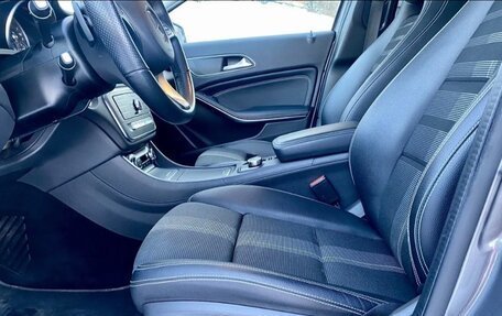Mercedes-Benz GLA, 2019 год, 2 400 000 рублей, 2 фотография