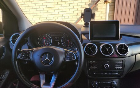 Mercedes-Benz B-Класс, 2015 год, 1 550 000 рублей, 7 фотография