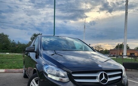 Mercedes-Benz B-Класс, 2015 год, 1 550 000 рублей, 2 фотография