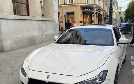 Maserati Ghibli, 2015 год, 3 600 000 рублей, 16 фотография