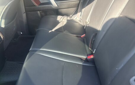 Toyota Land Cruiser Prado 150 рестайлинг 2, 2016 год, 3 500 000 рублей, 6 фотография