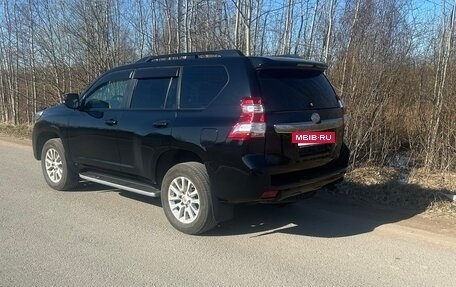 Toyota Land Cruiser Prado 150 рестайлинг 2, 2016 год, 3 500 000 рублей, 4 фотография