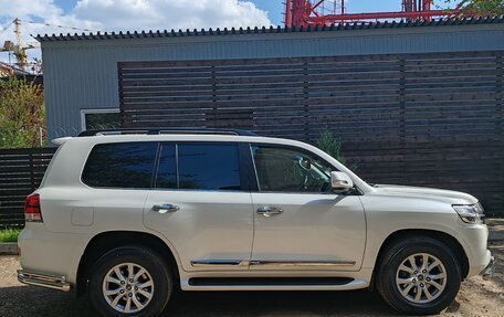 Toyota Land Cruiser 200, 2019 год, 9 000 000 рублей, 2 фотография