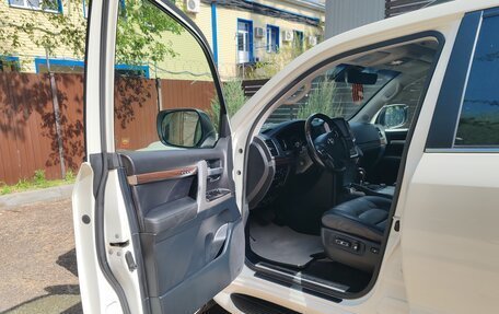 Toyota Land Cruiser 200, 2019 год, 9 000 000 рублей, 14 фотография
