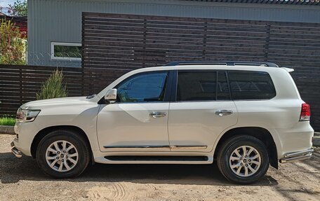Toyota Land Cruiser 200, 2019 год, 9 000 000 рублей, 5 фотография