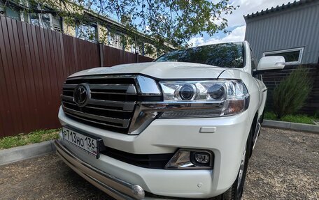 Toyota Land Cruiser 200, 2019 год, 9 000 000 рублей, 31 фотография