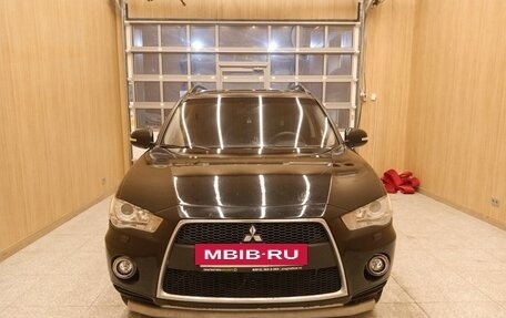 Mitsubishi Outlander III рестайлинг 3, 2011 год, 849 000 рублей, 6 фотография