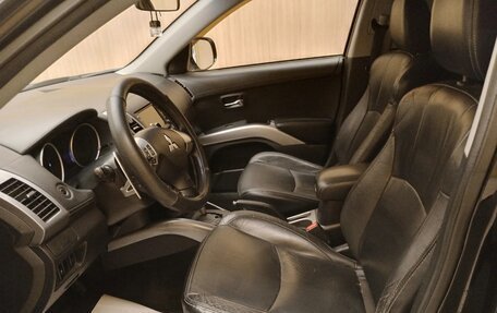Mitsubishi Outlander III рестайлинг 3, 2011 год, 849 000 рублей, 9 фотография