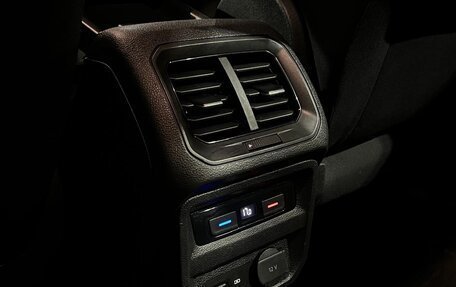 Volkswagen Tiguan II, 2020 год, 2 150 000 рублей, 13 фотография