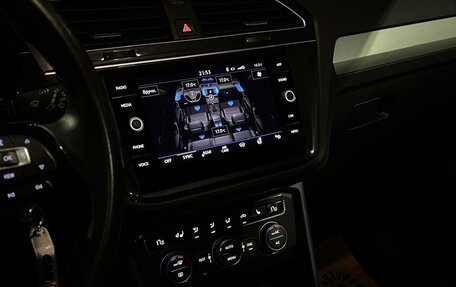 Volkswagen Tiguan II, 2020 год, 2 150 000 рублей, 14 фотография