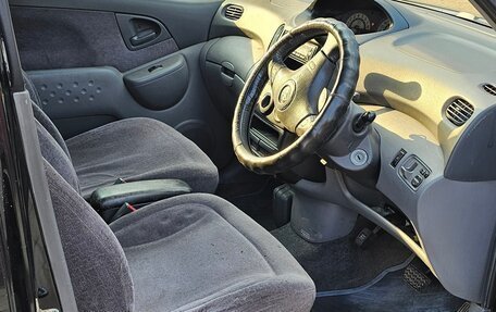 Toyota FunCargo, 2000 год, 300 000 рублей, 6 фотография