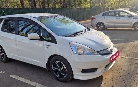 Honda Fit Shuttle I рестайлинг, 2012 год, 1 200 000 рублей, 1 фотография