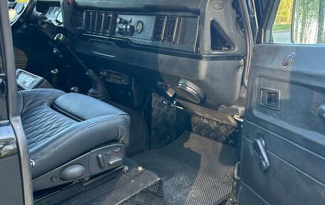 Land Rover Defender I, 1997 год, 5 000 000 рублей, 9 фотография