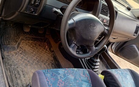 Nissan Almera, 1999 год, 160 000 рублей, 10 фотография