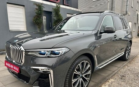 BMW X7, 2022 год, 3 фотография