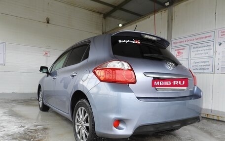 Toyota Auris II, 2011 год, 770 000 рублей, 3 фотография