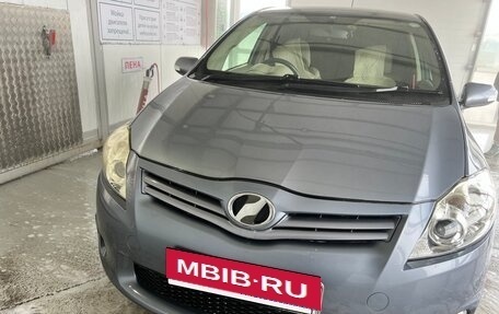 Toyota Auris II, 2011 год, 770 000 рублей, 16 фотография