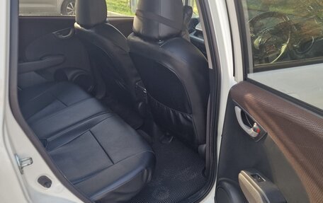 Honda Fit Shuttle I рестайлинг, 2012 год, 1 200 000 рублей, 13 фотография