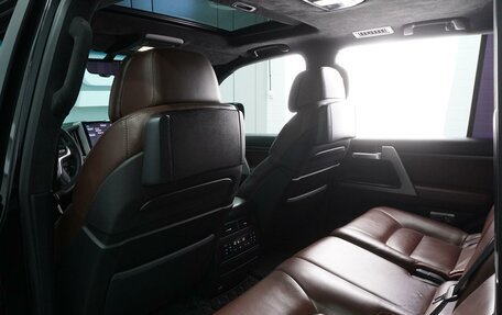 Toyota Land Cruiser 200, 2015 год, 5 699 000 рублей, 11 фотография