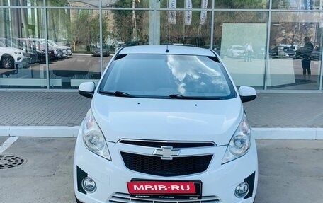 Chevrolet Spark III, 2011 год, 688 000 рублей, 2 фотография