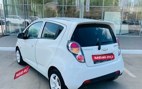 Chevrolet Spark III, 2011 год, 688 000 рублей, 7 фотография