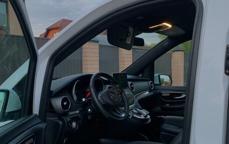 Mercedes-Benz V-Класс, 2015 год, 4 000 000 рублей, 5 фотография