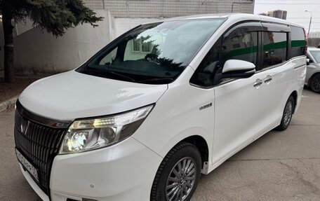 Toyota Esquire I, 2016 год, 2 095 000 рублей, 3 фотография