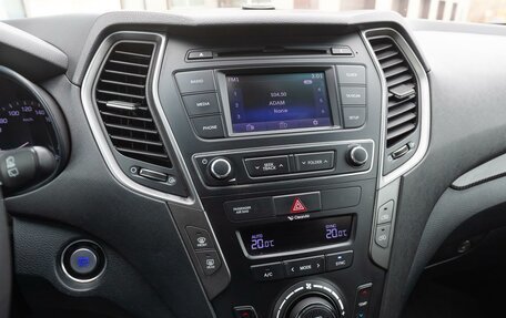 Hyundai Santa Fe III рестайлинг, 2016 год, 2 445 000 рублей, 28 фотография
