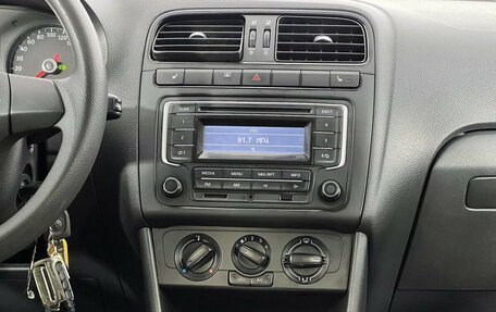 Volkswagen Polo VI (EU Market), 2015 год, 1 000 000 рублей, 16 фотография
