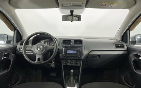Volkswagen Polo VI (EU Market), 2015 год, 1 000 000 рублей, 15 фотография